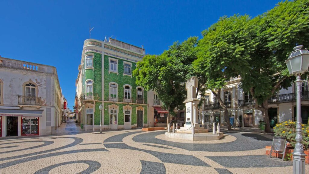 Loule town square