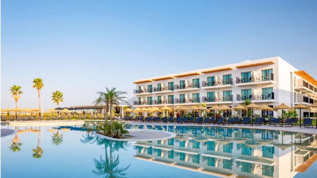 Cabanas pool Tavira