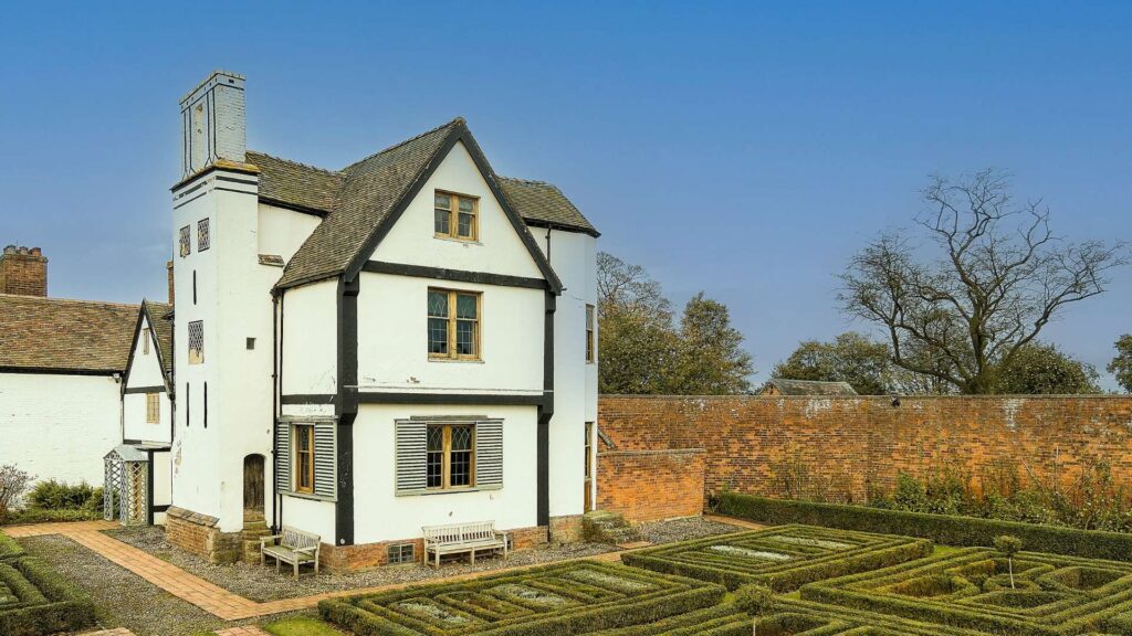 Boscobel House